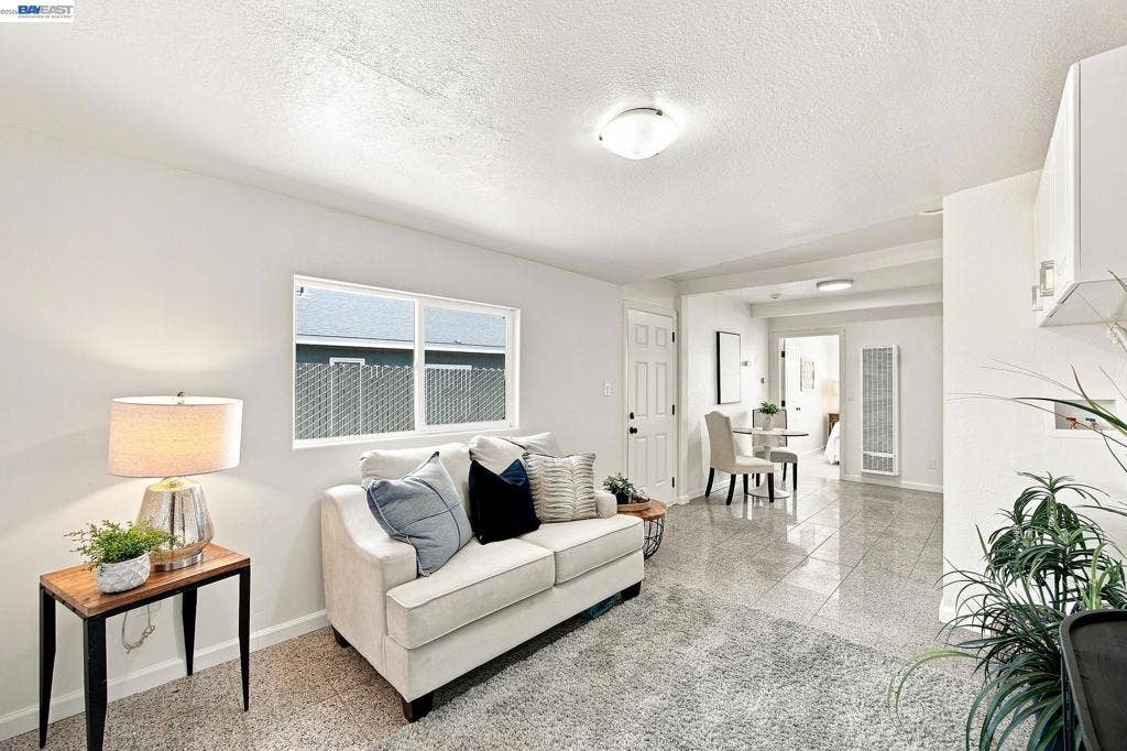 15 INLET DRIVE, Bay Point, CA 94565 15 INLET DRIVE, Bay Point, CA 94565