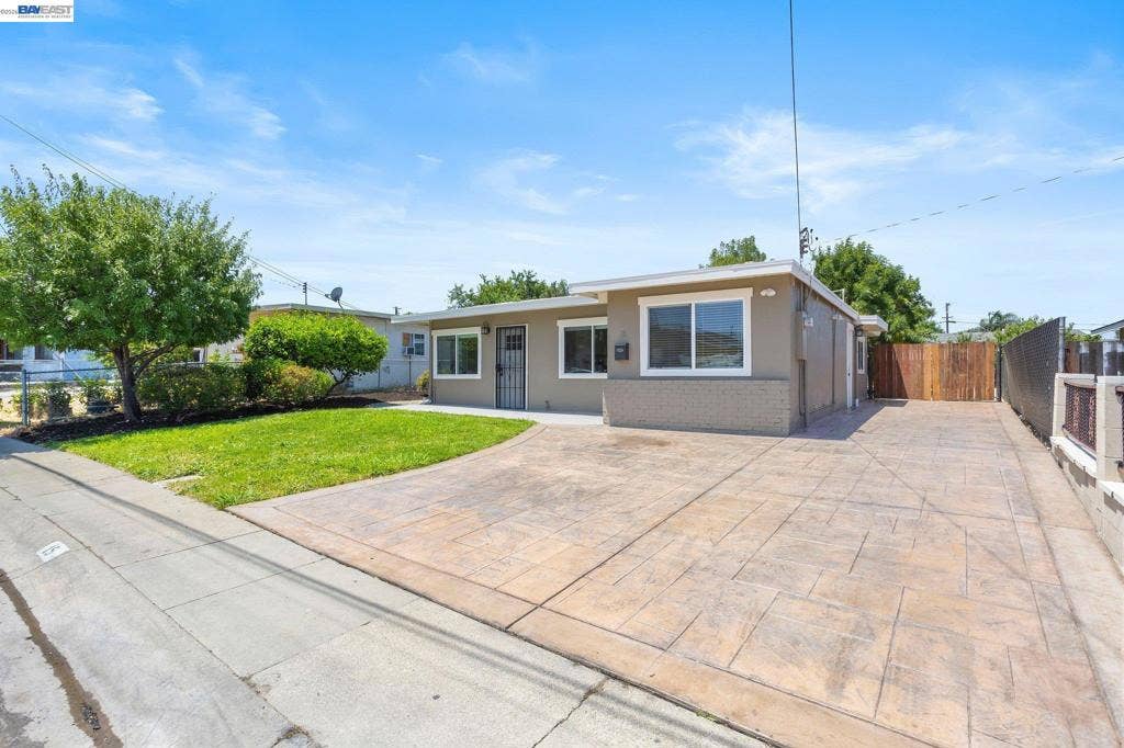 15 INLET DRIVE, Bay Point, CA 94565 15 INLET DRIVE, Bay Point, CA 94565