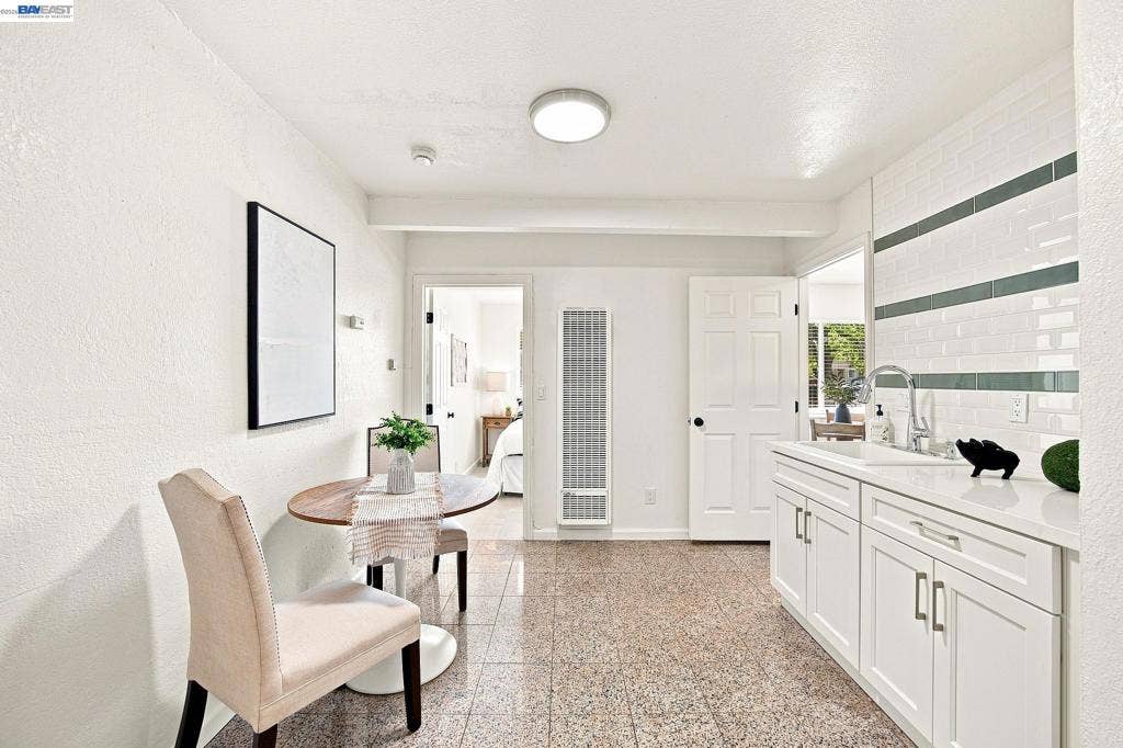 15 INLET DRIVE, Bay Point, CA 94565 15 INLET DRIVE, Bay Point, CA 94565