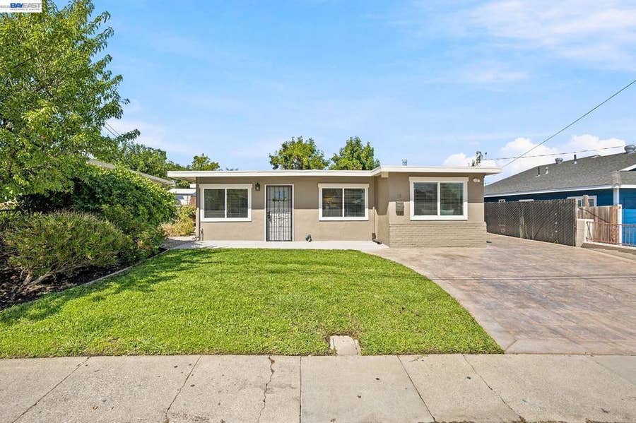 Property photo for 15 INLET DRIVE, Bay Point, CA