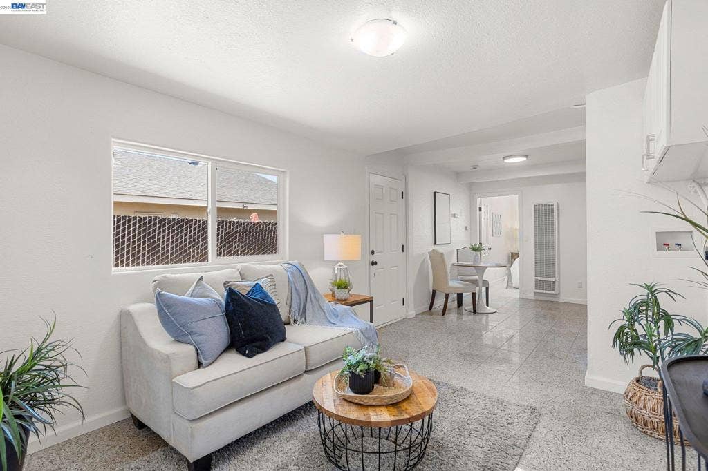 15 INLET DRIVE, Bay Point, CA 94565 15 INLET DRIVE, Bay Point, CA 94565