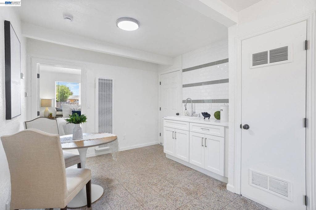 15 INLET DRIVE, Bay Point, CA 94565 15 INLET DRIVE, Bay Point, CA 94565