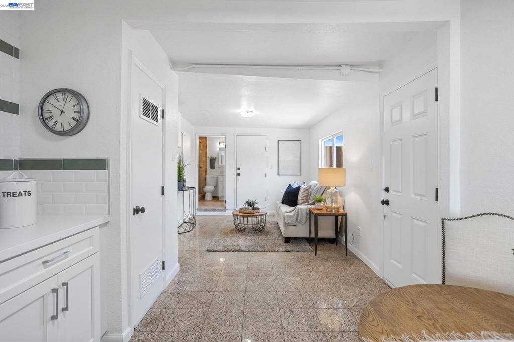 15 INLET DRIVE, Bay Point, CA 94565 15 INLET DRIVE, Bay Point, CA 94565