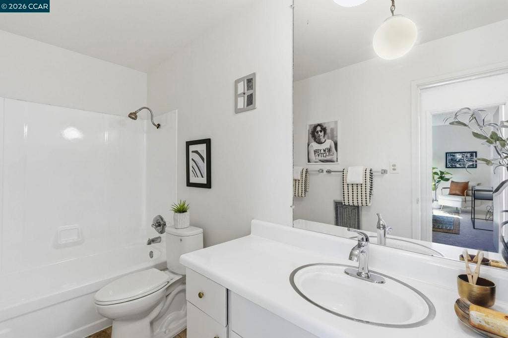 100 Kinross Dr, #45, Walnut Creek, CA 94598 100 Kinross Dr, #45, Walnut Creek, CA 94598