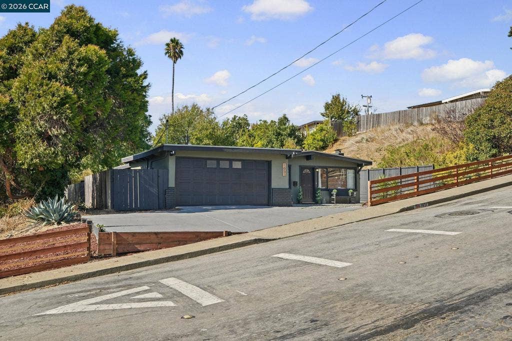 1651 Stanton Ave, San Pablo, CA 94806 1651 Stanton Ave, San Pablo, CA 94806