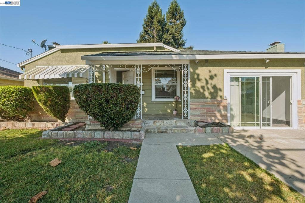527 Capistrano, Oakland, CA 94603 527 Capistrano, Oakland, CA 94603