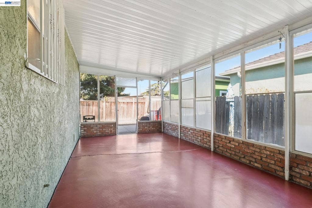 527 Capistrano, Oakland, CA 94603 527 Capistrano, Oakland, CA 94603