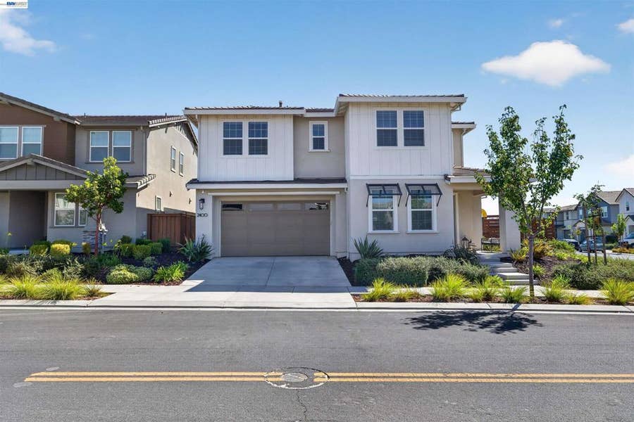 Property photo for 2400 Azure Pl, Fairfield, CA