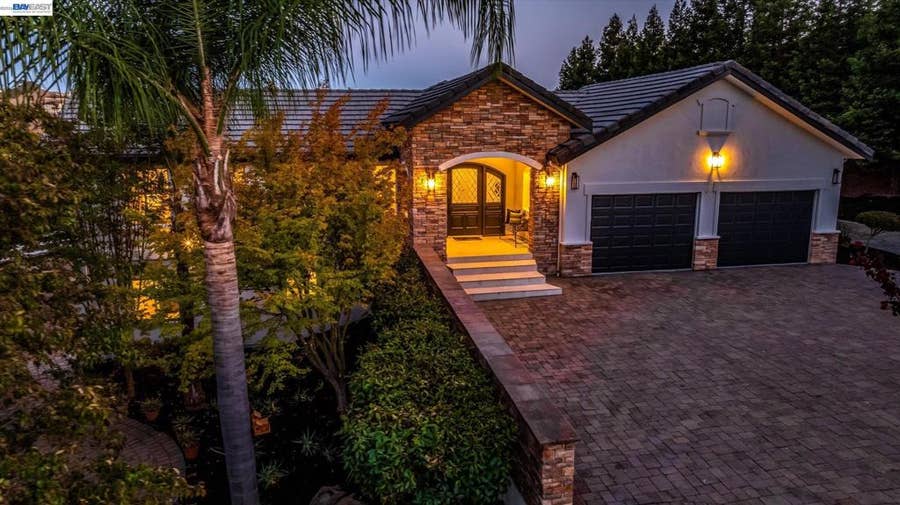 Property photo for 31 Hidden Hills Pl, Danville, CA