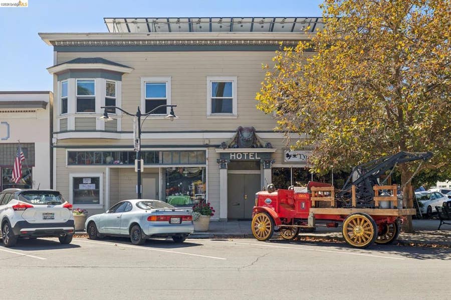 Property photo for 37501 Niles Blvd, Fremont, CA