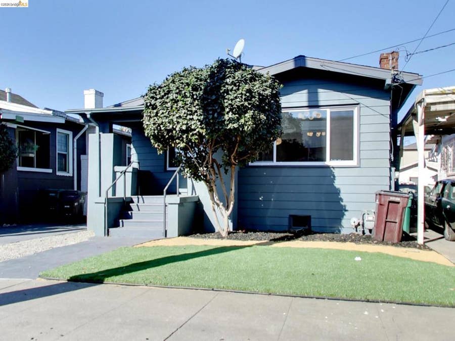 Property photo for 2701 Chestnut St, Oakland, CA