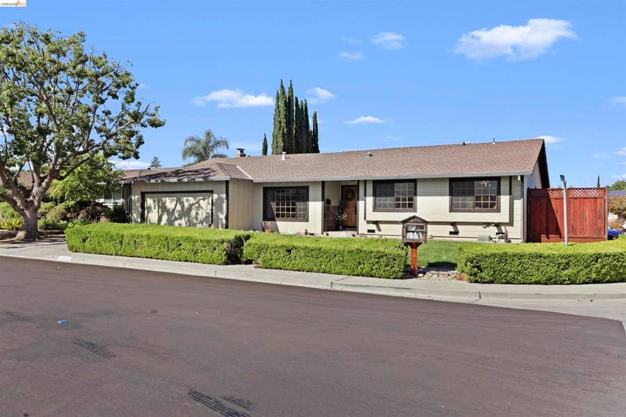 Property photo for 3909 Boatwright Dr, Concord, CA