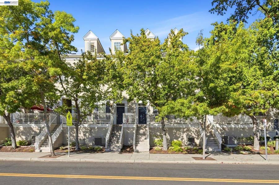 Property photo for 4542 Chancery Ln, Dublin, CA