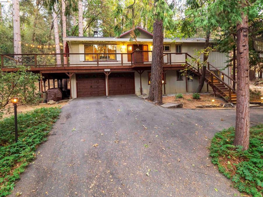 Property photo for 17874 Lark Dr, Twain Harte, CA