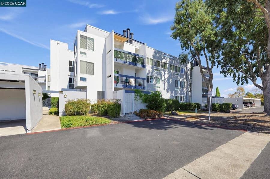 Property photo for 1091 Shell Blvd, #5, Foster City, CA