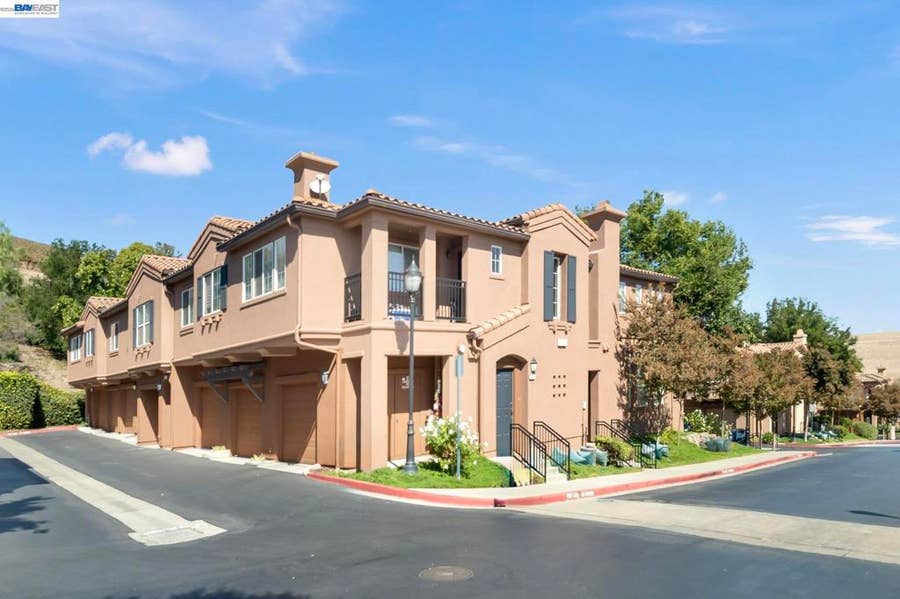 Property photo for 27 Meritage Cmn, Livermore, CA
