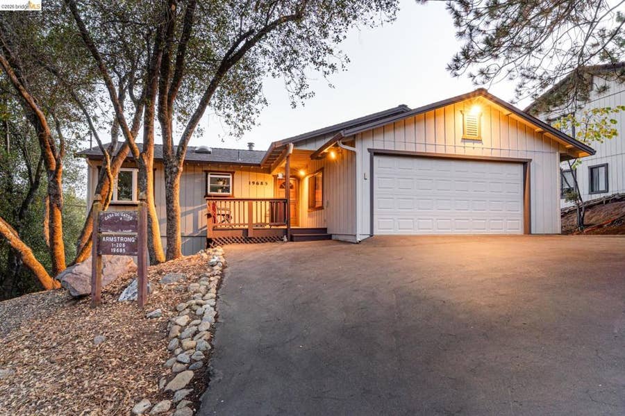 Property photo for 19685 GOLDEN ROCK CIR, Groveland, CA