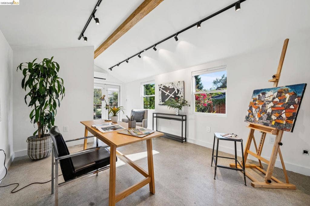 3706 Hillview St, Oakland, CA 94602 3706 Hillview St, Oakland, CA 94602