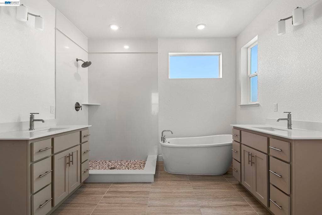 16 Grey Whale Place, Bethel Island, CA 94511 16 Grey Whale Place, Bethel Island, CA 94511