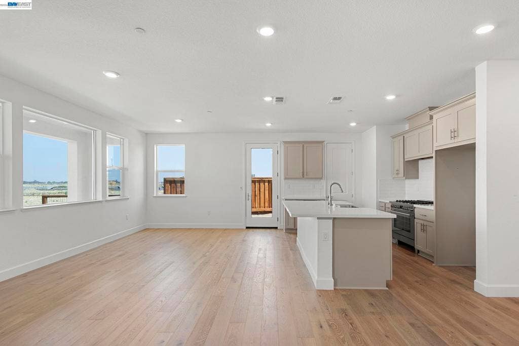 16 Grey Whale Place, Bethel Island, CA 94511 16 Grey Whale Place, Bethel Island, CA 94511