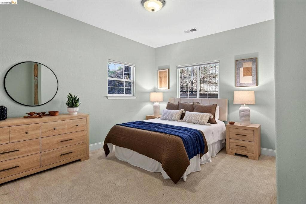 6700 Moore Dr, Oakland, CA 94611 6700 Moore Dr, Oakland, CA 94611