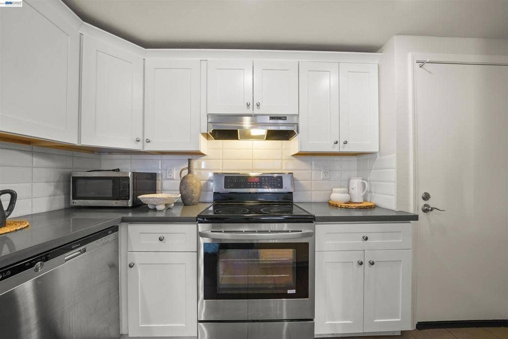 38703 Huntington Cir, Fremont, CA 94536 38703 Huntington Cir, Fremont, CA 94536