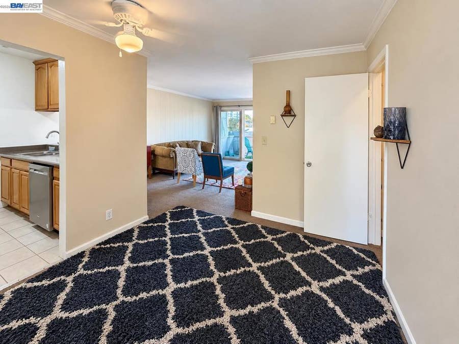 Property photo for 260 Industrial Pkwy, #25, Hayward, CA