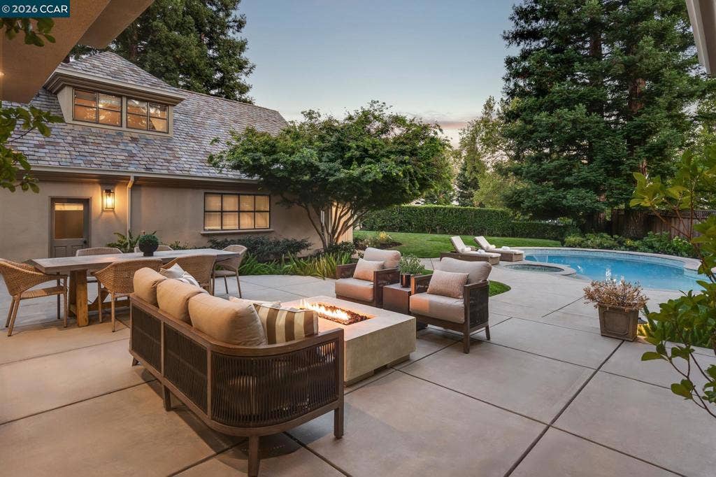 134 Pepperwood Ct, Danville, CA 94506 134 Pepperwood Ct, Danville, CA 94506