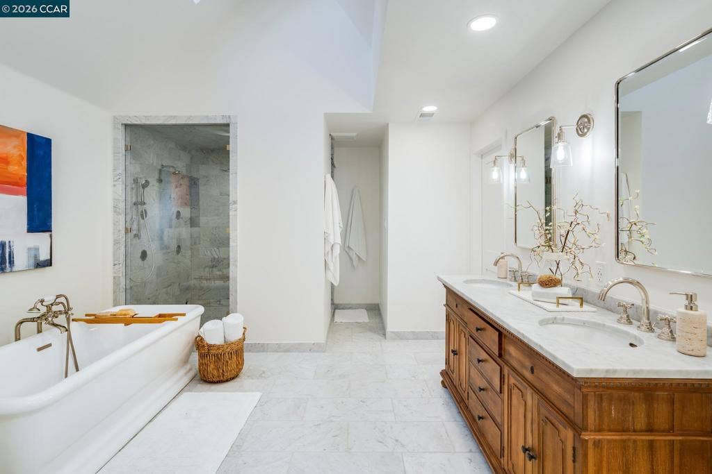 134 Pepperwood Ct, Danville, CA 94506 134 Pepperwood Ct, Danville, CA 94506