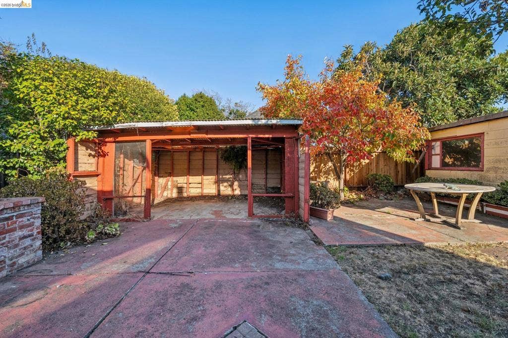 974 33Rd St, Richmond, CA 94804