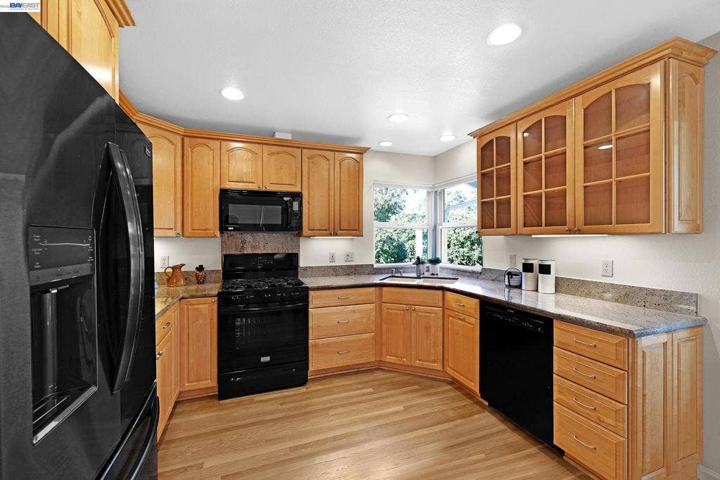35914 Rosewood Dr, Newark, CA 94560 35914 Rosewood Dr, Newark, CA 94560