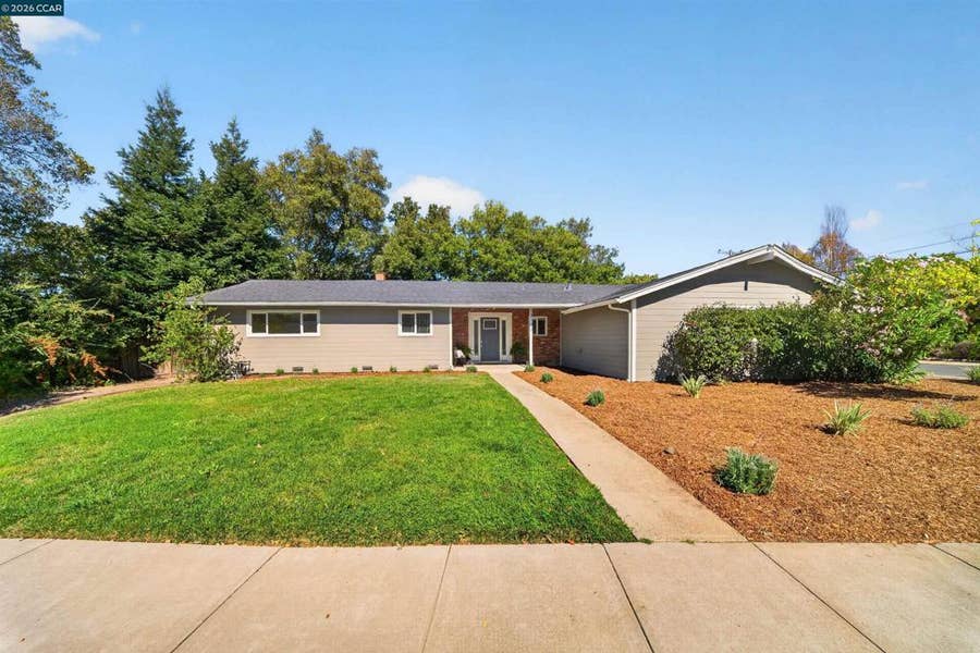 Property photo for 3100 Sandalwood Ct, Lafayette, CA
