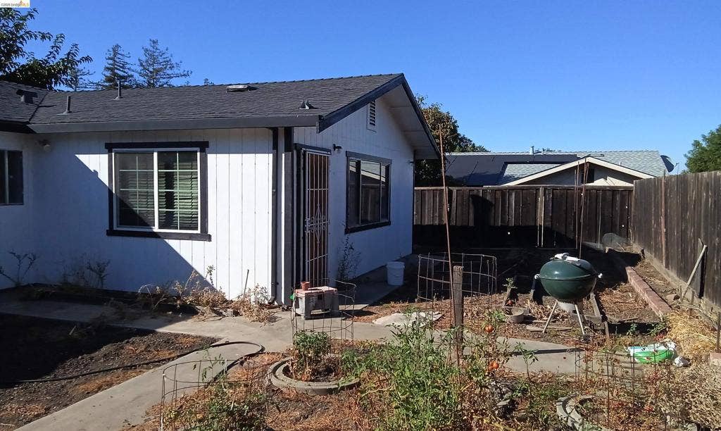 145 Viking Way, Pittsburg, CA 94565 Additional content