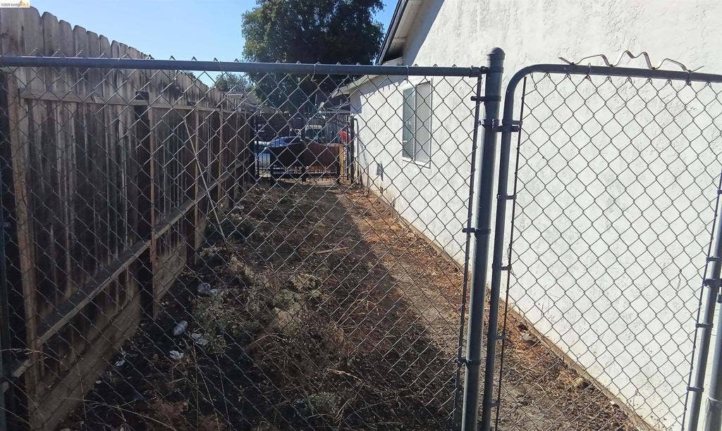 145 Viking Way, Pittsburg, CA 94565 Additional content