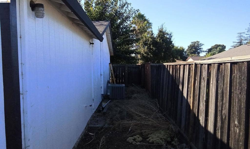 145 Viking Way, Pittsburg, CA 94565 Additional content