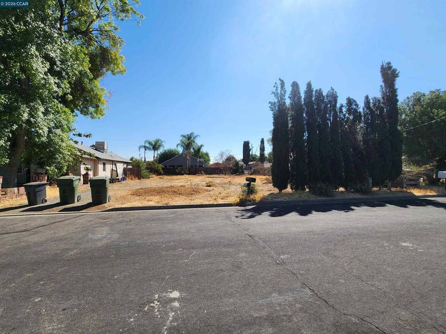 Property photo for 730 Bramhall, Brentwood, CA