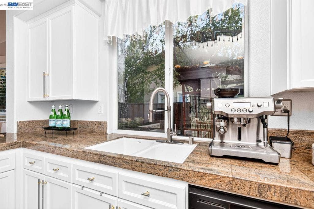 1233 Melanie Way, Livermore, CA 94550 1233 Melanie Way, Livermore, CA 94550