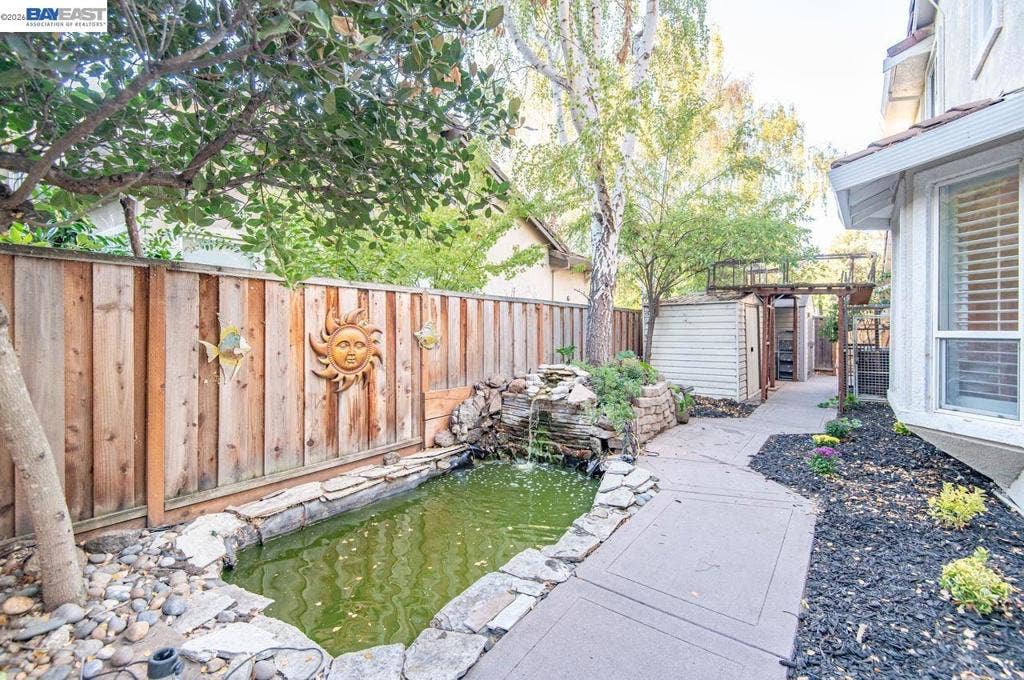 1233 Melanie Way, Livermore, CA 94550 1233 Melanie Way, Livermore, CA 94550