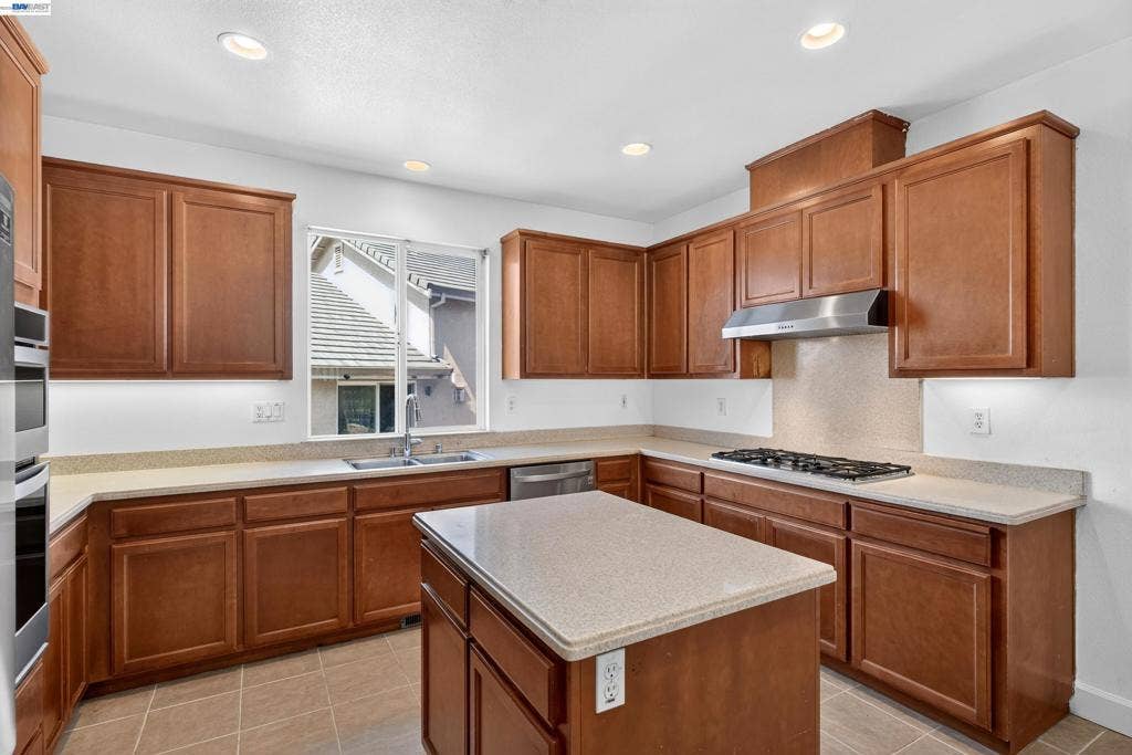 866 Bridgeway Cir, El Sobrante, CA 94803 866 Bridgeway Cir, El Sobrante, CA 94803