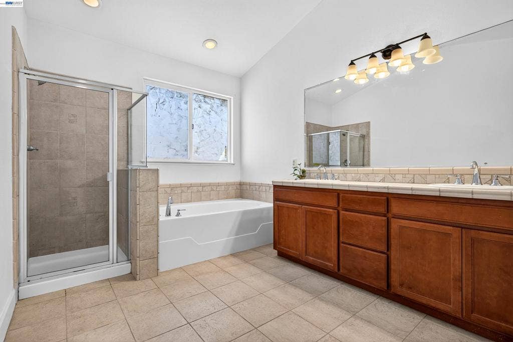 866 Bridgeway Cir, El Sobrante, CA 94803 866 Bridgeway Cir, El Sobrante, CA 94803