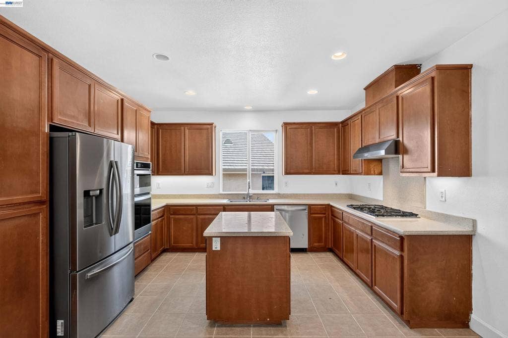 866 Bridgeway Cir, El Sobrante, CA 94803 866 Bridgeway Cir, El Sobrante, CA 94803