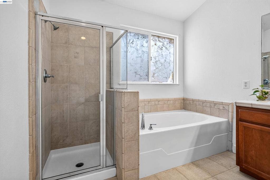866 Bridgeway Cir, El Sobrante, CA 94803 866 Bridgeway Cir, El Sobrante, CA 94803