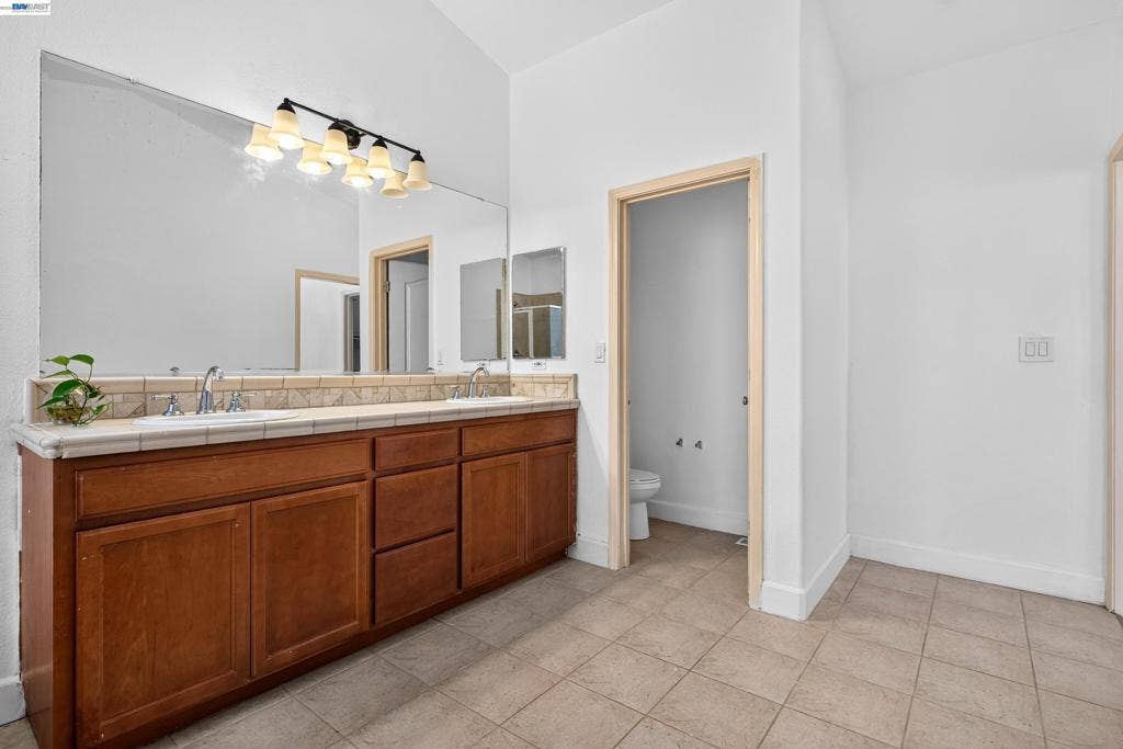 866 Bridgeway Cir, El Sobrante, CA 94803 866 Bridgeway Cir, El Sobrante, CA 94803