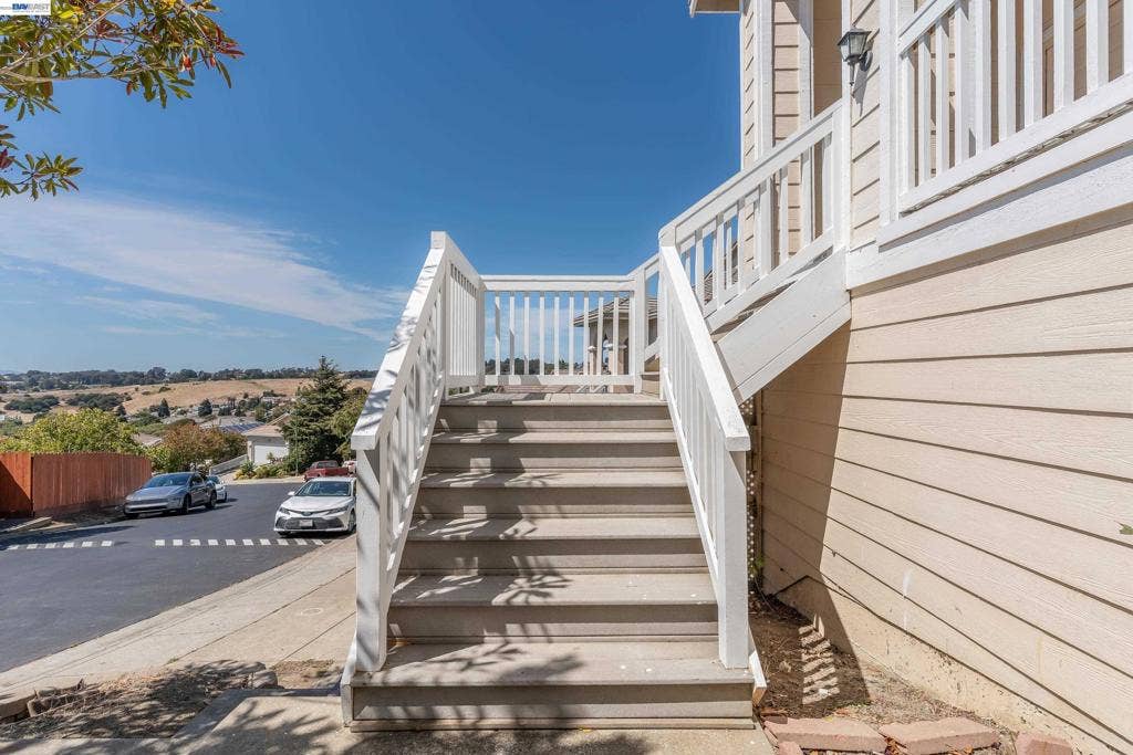 866 Bridgeway Cir, El Sobrante, CA 94803 866 Bridgeway Cir, El Sobrante, CA 94803