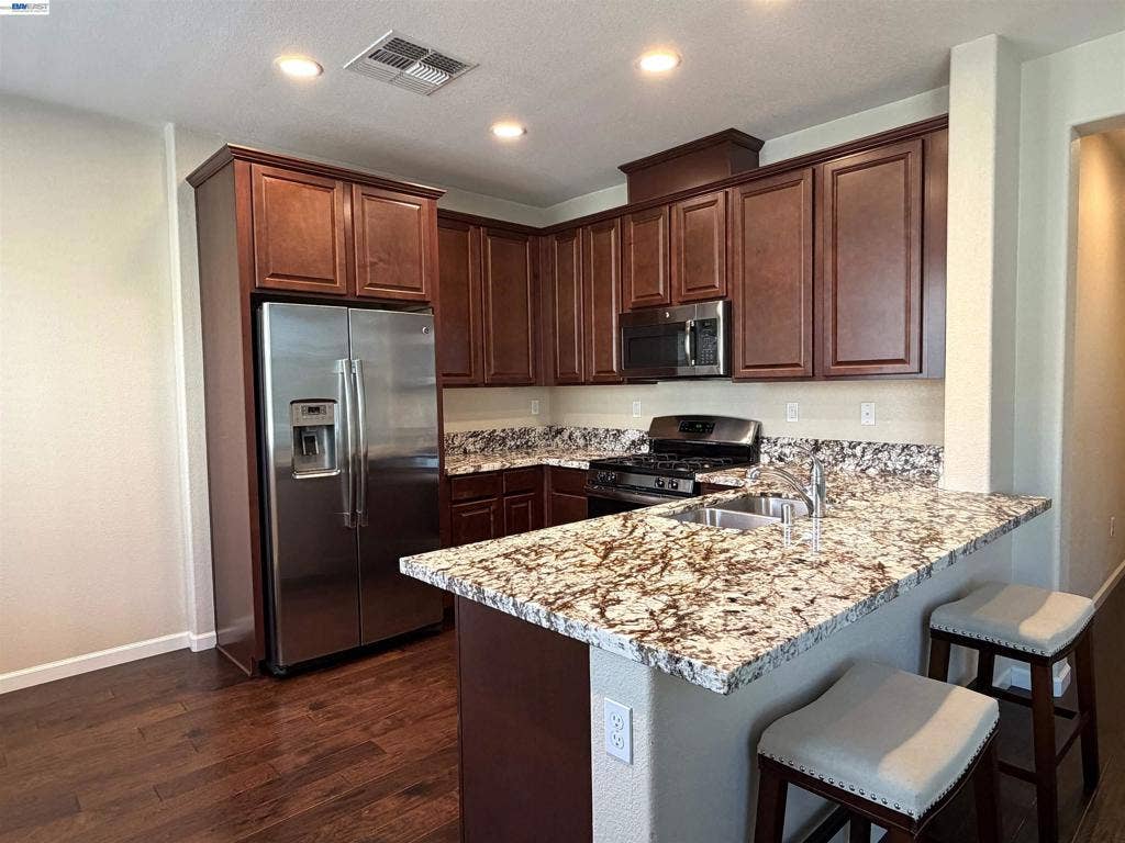 2139 Eva Street, Napa, CA 94559 Kitchen