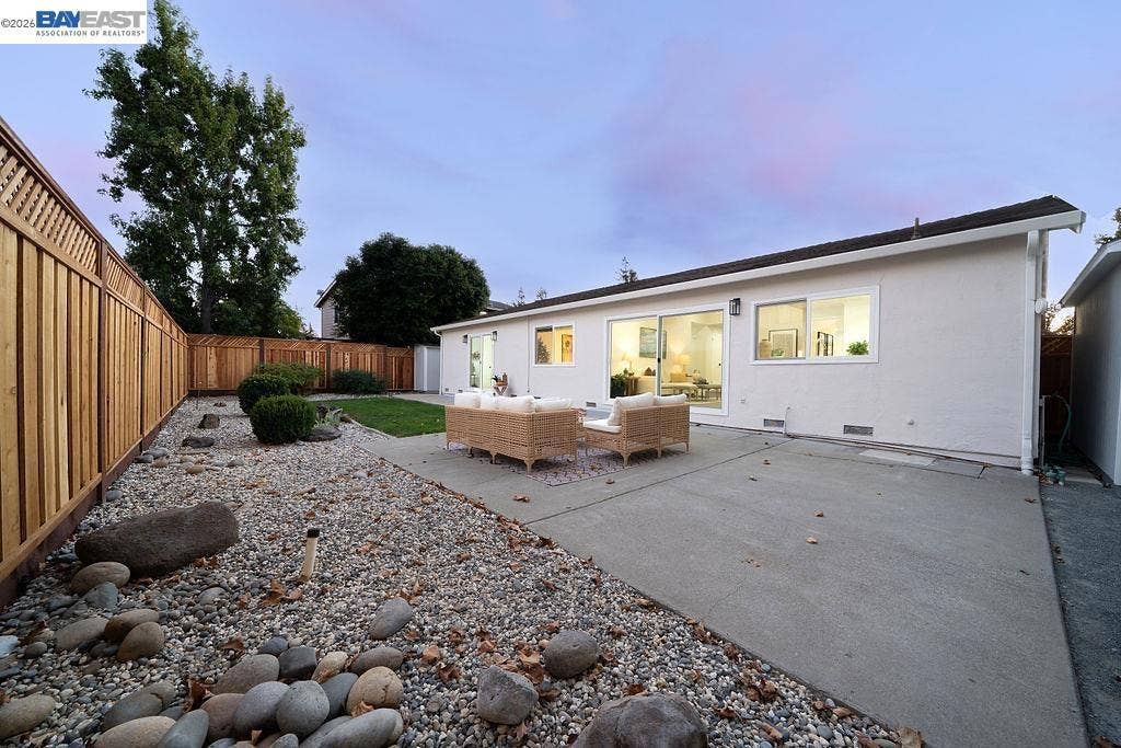 2802 Jones Gate Ct, Pleasanton, CA 94566 2802 Jones Gate Ct, Pleasanton, CA 94566