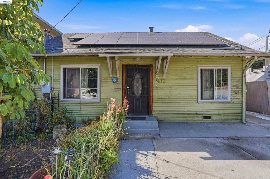 1473 82nd Ave, Oakland, CA 94621-2201 Front of house