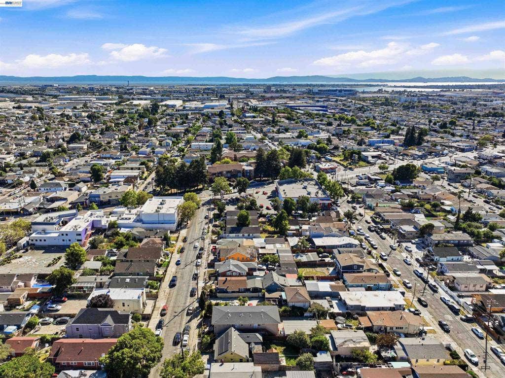 1473 82nd Ave, Oakland, CA 94621-2201 Neighborhood