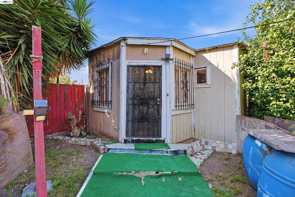 1473 82nd Ave, Oakland, CA 94621-2201 Bonus Room