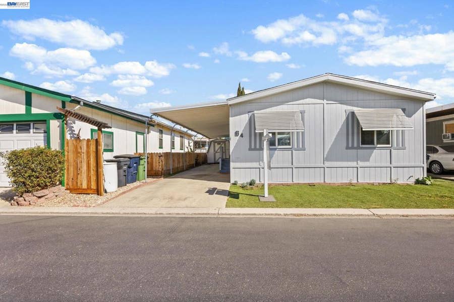 Property photo for 812 W Clover Rd, Tracy, CA